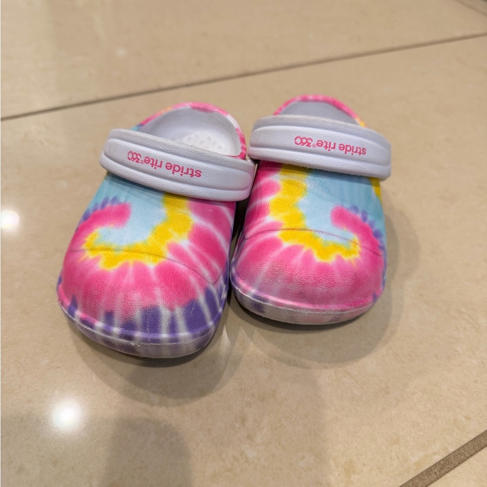 Stride Rite Kids Light-Up Tie-Dye Clogs Size 6